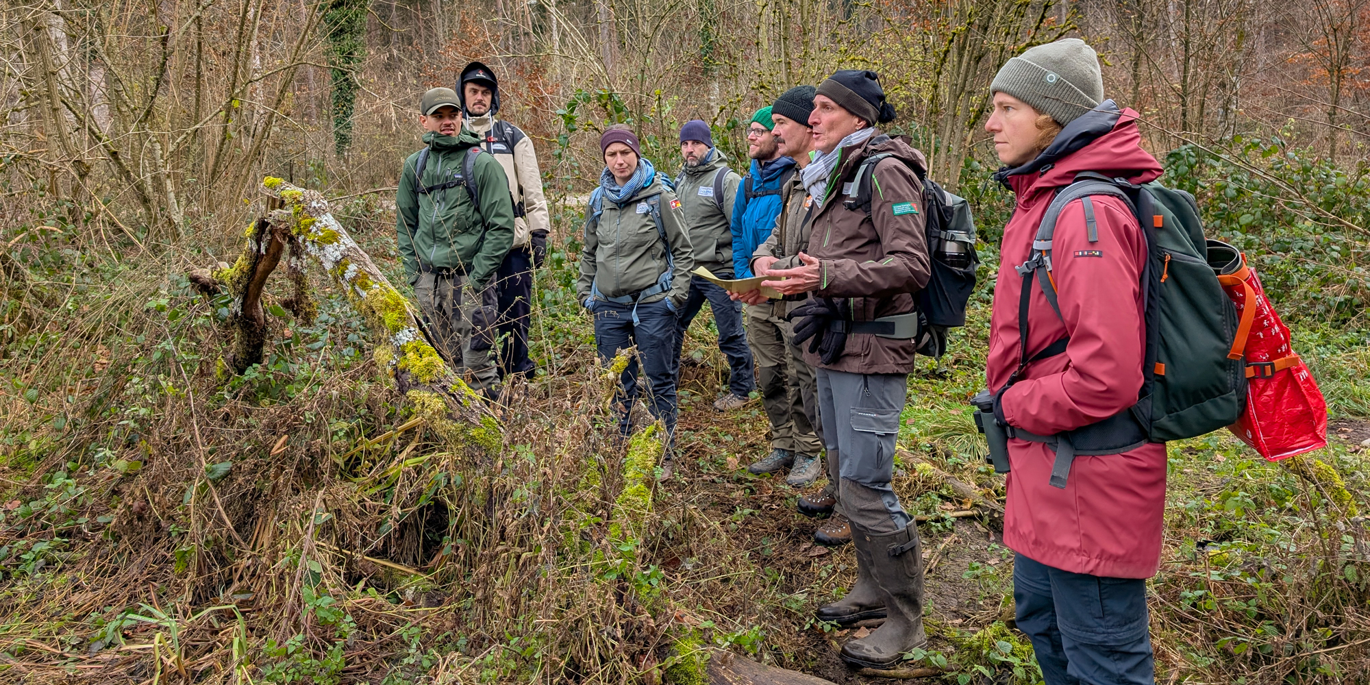 In der Nähe des Damms